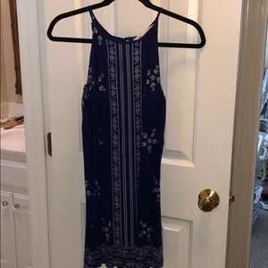 Cute blue-flowered dress from the impeccable pig